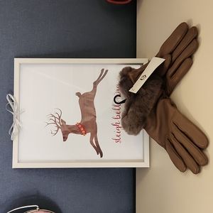 NWT UGG Classic Leather Shorty Gloves- size S/P